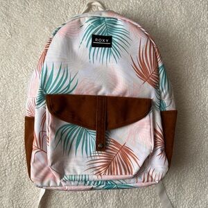 Roxy Caribbean Medium 18L Backpack in Tropical Print & Faux Suede Accents